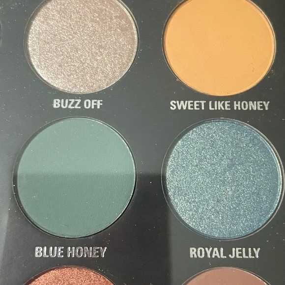 Pressed Powder Palette - Blue Honey Pallet BNIB - Picture 4 of 8